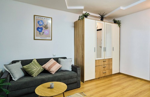 Chisinau Apartment | Chisinau Airport Zone Studio Cozy & Connected