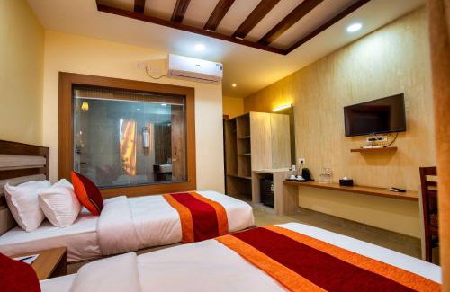 Bharatpur Resort | Chitwan Midtown Hotel