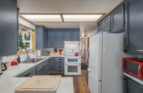 Ardenvoir Cabin | Chiwawa River Chalet-River, Hot Tub, WIFI, Dogs OK