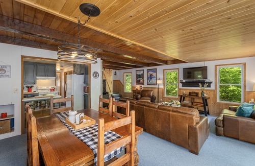 Ardenvoir Cabin | Chiwawa River Chalet-River, Hot Tub, WIFI, Dogs OK