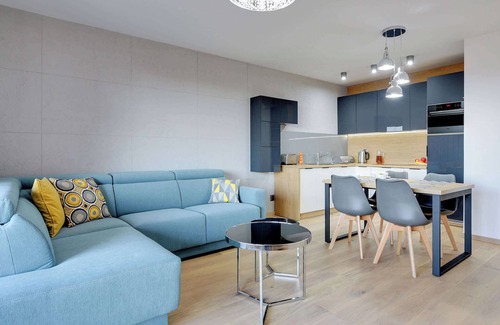 Old Town Apartment | Chmielna 63 | Elegant Apartment | Gym