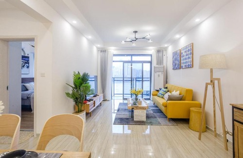 Chongqing Apartment | Chongqing Nanan·Wanda Plaza· Locals Apartment 00111790