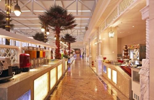 Yuzhong Qu Hotel | Chongqing Sunshine Continental Grand Hotel