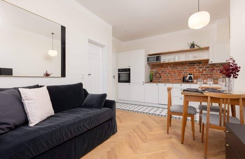 Pruszkow Apartment | Chopina 10 | Stylish Apartment | Parking | Park