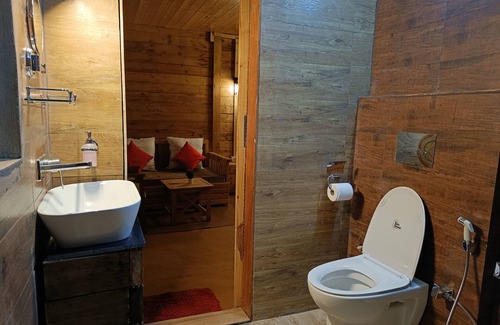 Dugalbitta Hotel | Chopta Resort