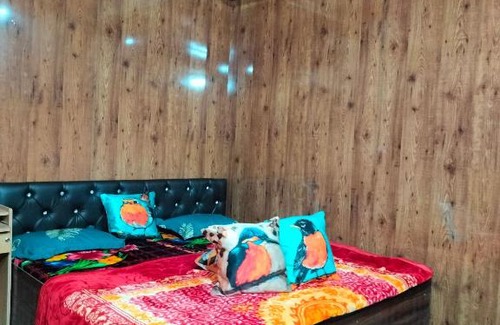 Dugalbitta House | CHOPYA DEVRIYATAL MID POINT HOME STAY