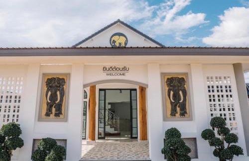 Bang Phra Hotel | Chor Grande Resort