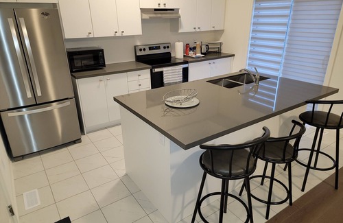 Penetanguishene Villa | Chorburjo Cozy Villa (House)