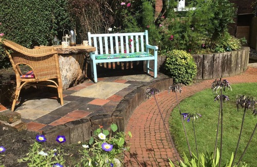 Chorlton-cum-Hardy Apartment | Chorlton Garden Rooms - Relax, Stay, Work or Play