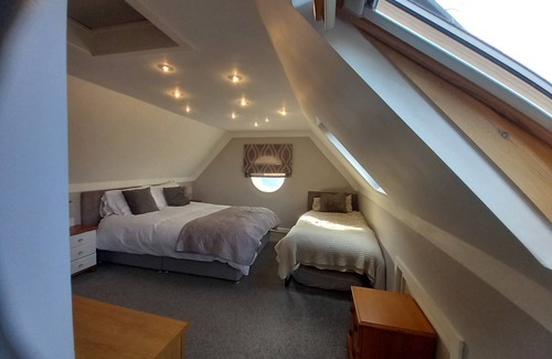 Newcastle-Under-Lyme Bed & Breakfast | Chota Kothi