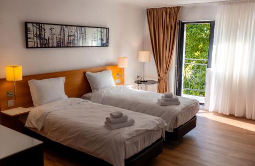 Nicoresti House | CHR Vista