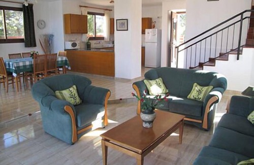 Polis Villa | Chriseleni Latchi Villas