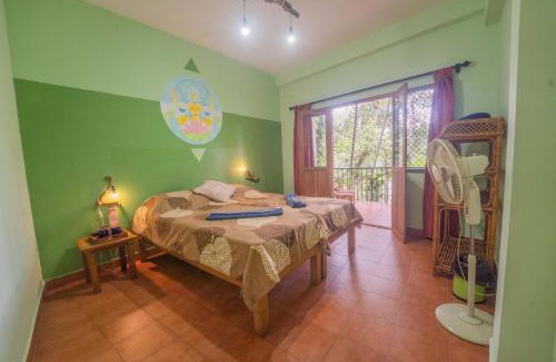 Kumily Hotel | Chrissie's Hotel