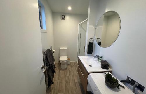 Burnside House | Christchurch Airport Stop
