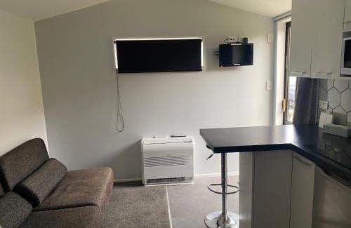 Christchurch Apartment | Christchurch Airport Tiny House