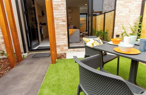 Christchurch City Centre House | Christchurch Entertainment Hub 2 bed 2 bath w/Park