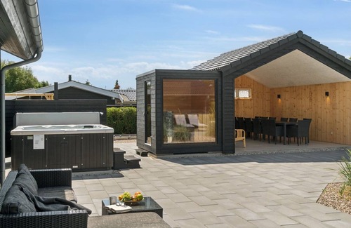 Store Kongsmark House | "Christian" - 600m from the sea by Interhome