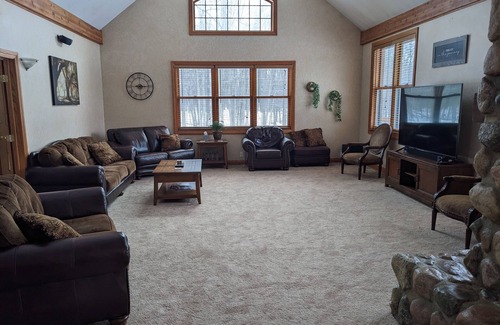 Bannister Cabin | Christian Retreat Center in Central Michigan