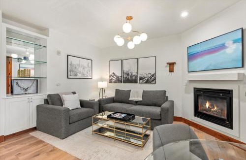 West End House | Christiana Lodge 104A, 1 Bedroom Condo in Aspen with Hot Tub access