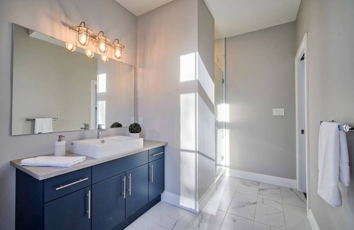 Meaford House | Christie Beach 3 Bedroom Vacation Home