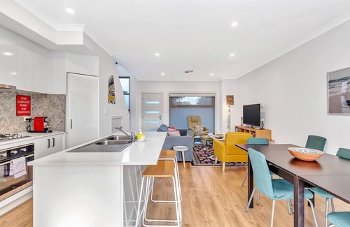 Christies Beach House | Christies Chic A Family Getaway by the Beach