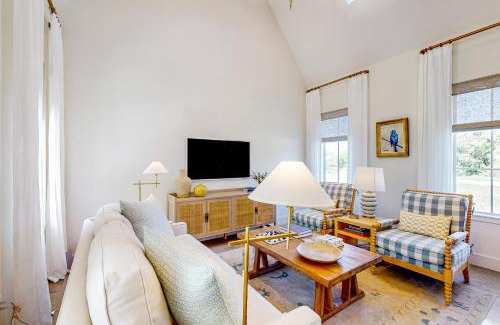 Brenham House | Christmas Hill Cottage A