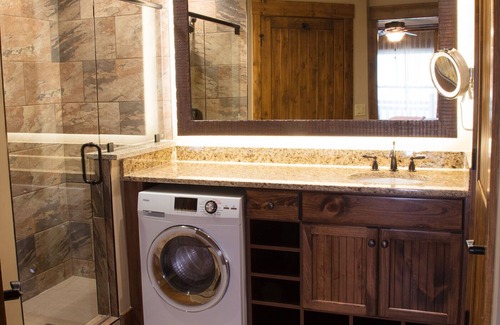 Gatlinburg Villa | CHRISTMAS IN THE SMOKEY MOUNTAINS One Bedroom Villa