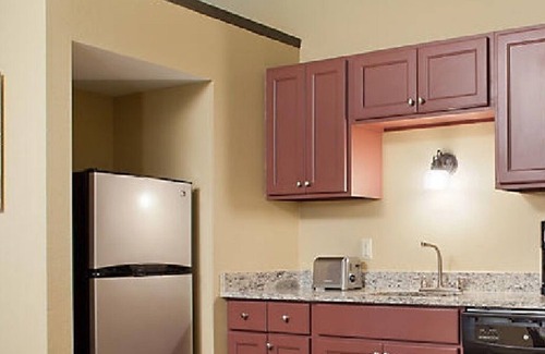 Wisconsin Dells Resort | Christmas Mountain Village Resort 2 Bath Deluxe Cottage