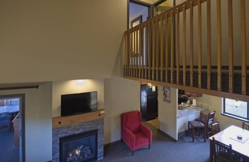 Wisconsin Dells Villa | Christmas Mountain Village™ - 2 Bedroom Villa