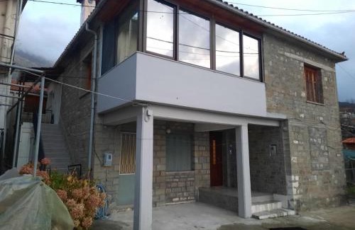 Central Tzoumerka Apartment | Christo's Place Katarraktis Artas