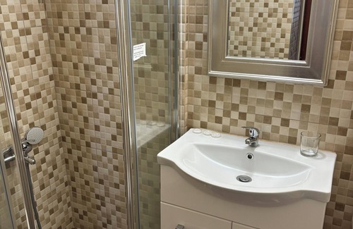 Pedhoulas Hotel | Christys Palace Hotel