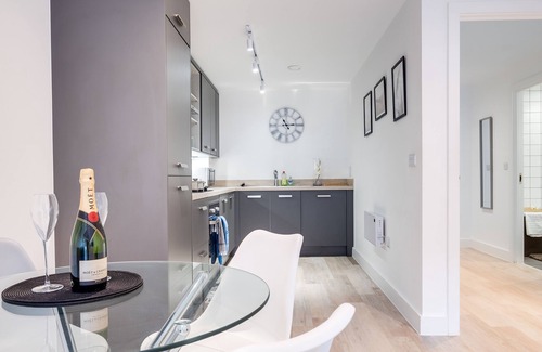Bordesley House | Chrome Homes - New 1 Bed City Centre Wi-Fi/SmartTV