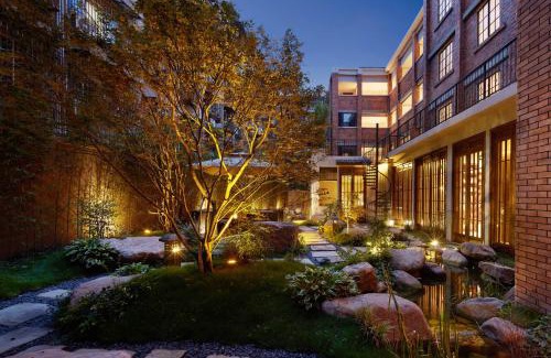 Chengdu City Centre Hotel | Chuanxing Yinli Hotel Chengdu Kuanzhai Alley Branch, with free welcome wine and afternoon tea