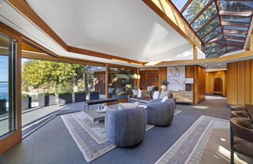 Bellingham Villa | Chuckanut Point Villa