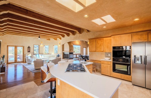 Vista Encantada House | Chula Vista - Amazing Views, Stunning Sunny Interior