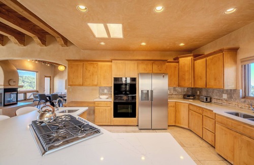 Vista Encantada House | Chula Vista - Amazing Views, Stunning Sunny Interior