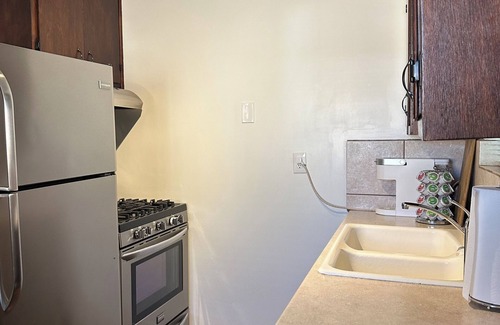 Flowing Well Neighborhood House | Chula Vista Cottage - Fully stocked, clean and central 1 bed, 1 bath in Tucson