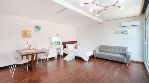 Namsan House | Chuncheon Dogandstay