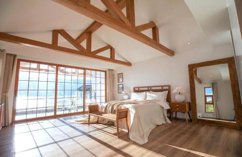 Dali Town Hotel | Chunshan Sea View Suite Hotel