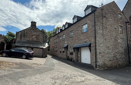 Kirkby Stephen House | Church Barn 1-5 guests, Kirkby Stephen, Cumbria