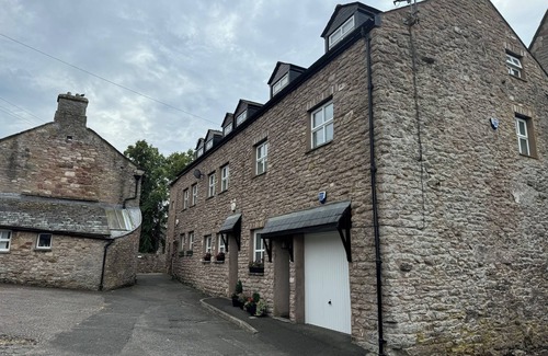 Kirkby Stephen House | Church Barn 1-5 guests, Kirkby Stephen, Cumbria