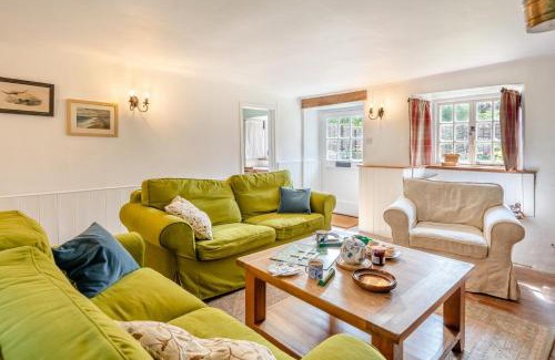 Littlebredy House | Church Cottage - Martinstown
