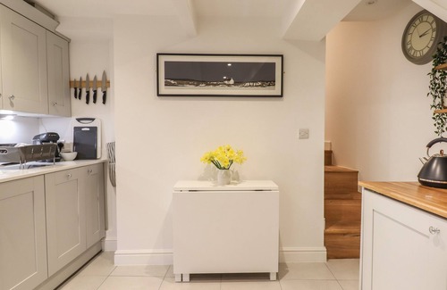 Chagford Cottage | CHURCH COTTAGE, family friendly, with a garden in Chagford