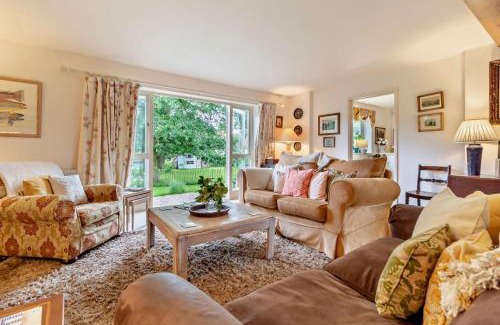 Campsea Ashe House | Church Farmhouse Annexe