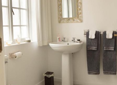 Riebeeck West Bed & Breakfast | Church Hills Boutique Accommodation