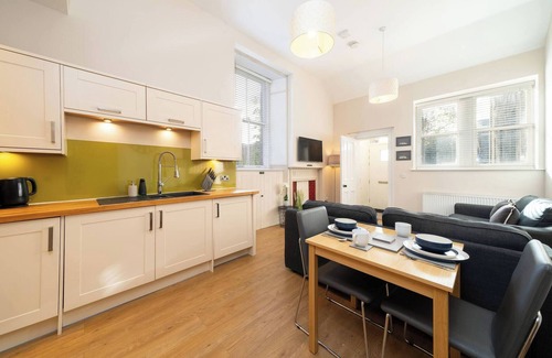 Montrose Apartment | Church House - A Central Montrose 2 bed