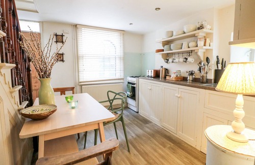 Wirksworth House | CHURCH HOUSE, family friendly, with a garden in Wirksworth
