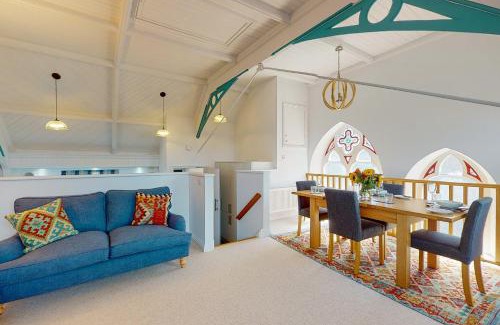 Exmouth House | Church Mews