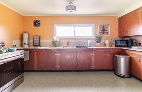 Danville House | Church of the Perpetual Boogie