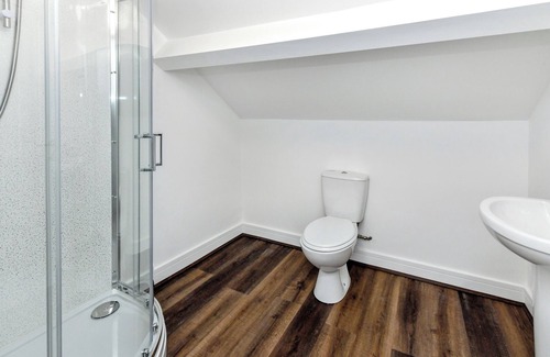 Nottingham Apartment | Church Street Flat 13: Minimalist Studio in Basford